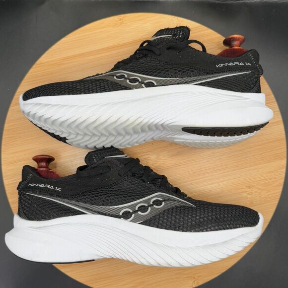 Saucony Women's Kinvara 14 Running Shoes Black/White Sz 8 - Picture 3 of 10